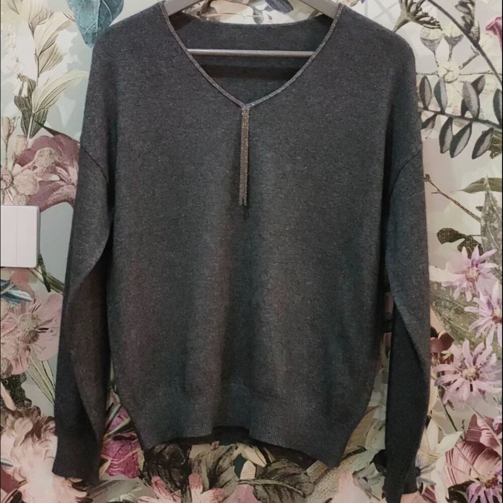 Brunello Cucinelli 100% cashmere sweater brand new with defect size 38